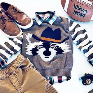 🦝 H&M ~ SWEATER ~ Size 4-6Y 🦝